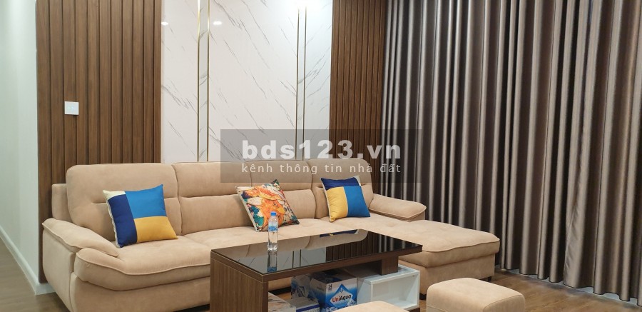 BÁN CĂN HỘ R2-12A, DIỆN TÍCH 88.99M2, BAN CÔNG HƯỚNG NAM, 3PN & 2VS, ĐỦ ĐỒ. LH: 0398195355