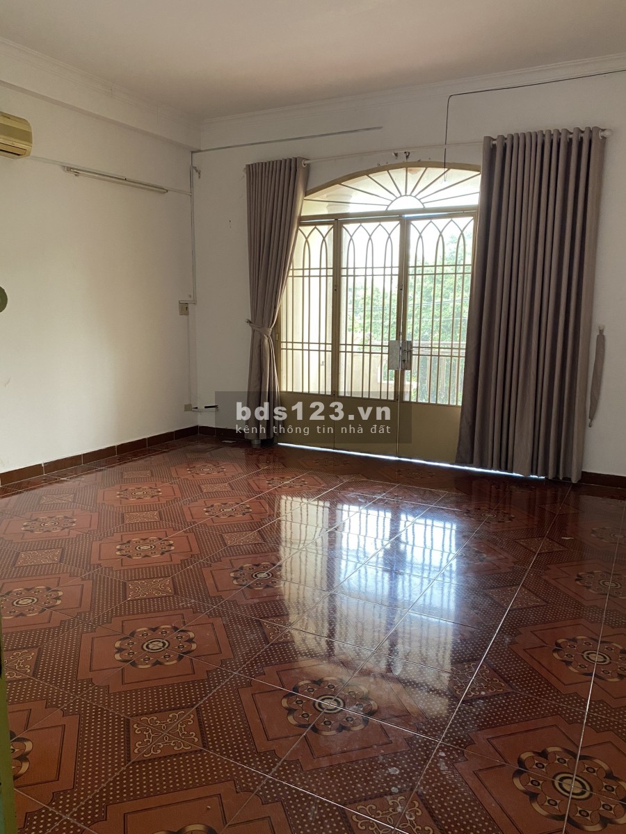 Mặt tiền Bình Lợi 5x20 trệt 2 lầu gồm 4 phòng 4wc, kinh doanh đa ngành, giá 25tr/th.