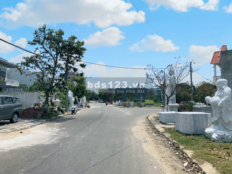 Bán lô đất diện tích lớn đường Văn Tân 7m5, trục thông, khu phố chợ Hòa Hải, Ngũ Hành Sơn.