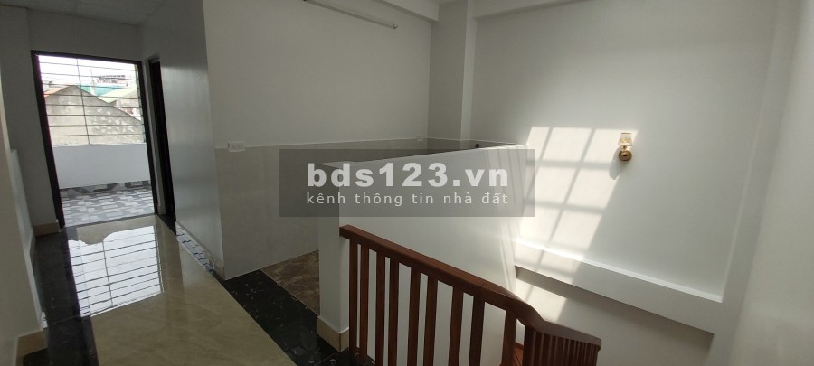 Bán nhà mới Mỹ Đình, 5 tầng, MT 4.4 mét 40 mét ô tô tránh chỉ 4.5 tỷ