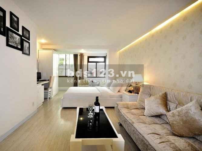Cho thuê Khách sạn Mặt tiền Đường Lê Thánh Tôn, P.Bến Thành, Q.1. DT: 8 x 18m, 1 hầm, 8 lầu, 48 phòng