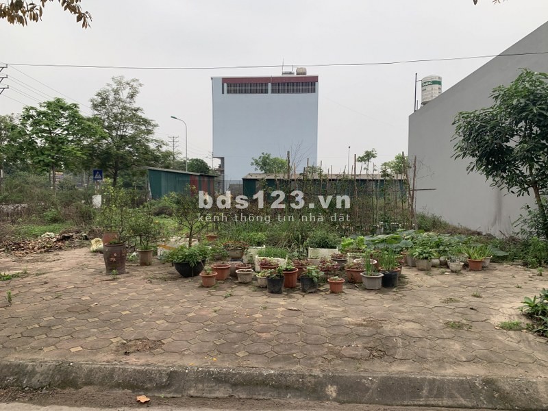 Bán lô đất TĐC Đông Dư, DT 60m2, đường ô tô tránh, có vỉa hè.