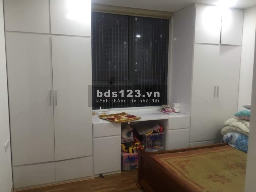 Cho thuê Chung cư 282 Nguyễn Huy Tưởng 3 ngủ full 12 triệu. Lh 0377983070