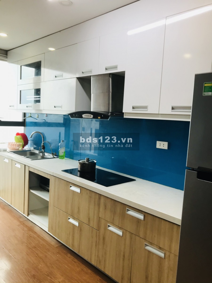 Cho thuê chung cư căn hộ Golden Land 2pn 96m2 đầy đủ đồ. Giá: 13Tr/Tháng(vào ngay)