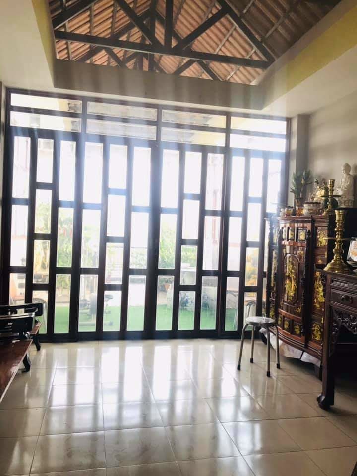 Bán Nhà MT Phan Xích Long 1 trệt 5 lầu sân thượng giá 23,9 tỷ