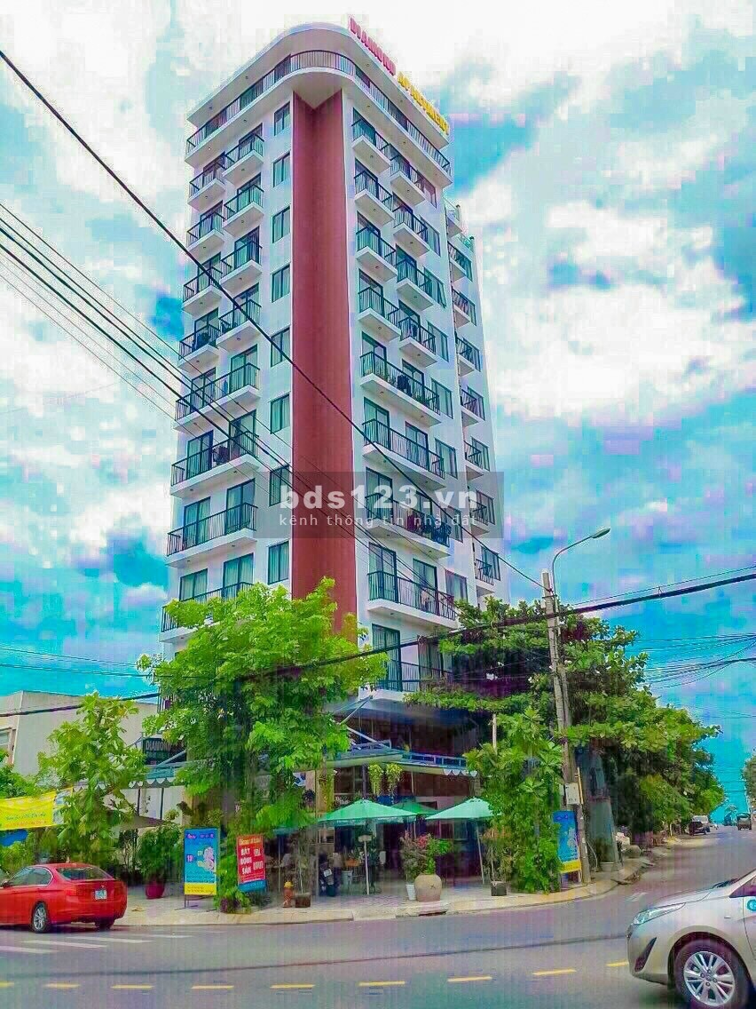 Công ty Diamond Land & Đối Tác có nhu cầu mua 1 số vị trí đất đường Nguyễn Tất Thành, Đà Nẵng 200 -700 m2. LH: 0905606910