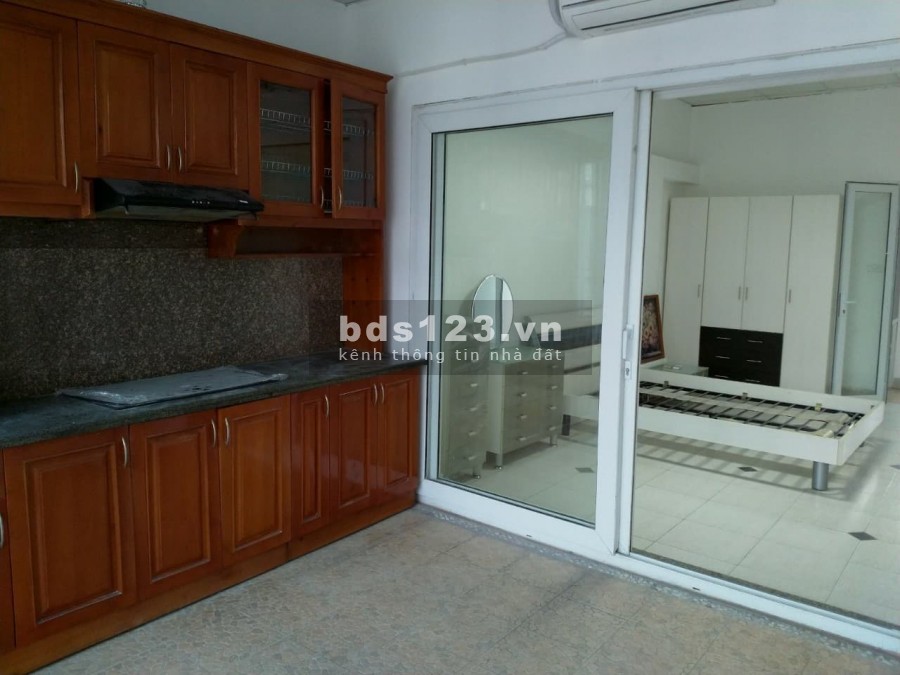 Căn Hộ Cho Thuê Nguyễn Khánh Toàn, Gần Phố, Ngõ Ô Tô 5tr/tháng.
