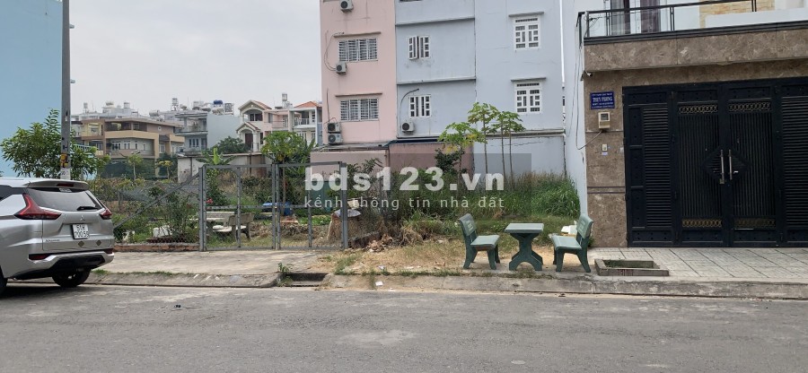 Cần sang lô đất MT Hoa Sim, nằm trong KDC Hiệp Thành. Q12. DT 5x17 Giá 3.5 tỷ/nền