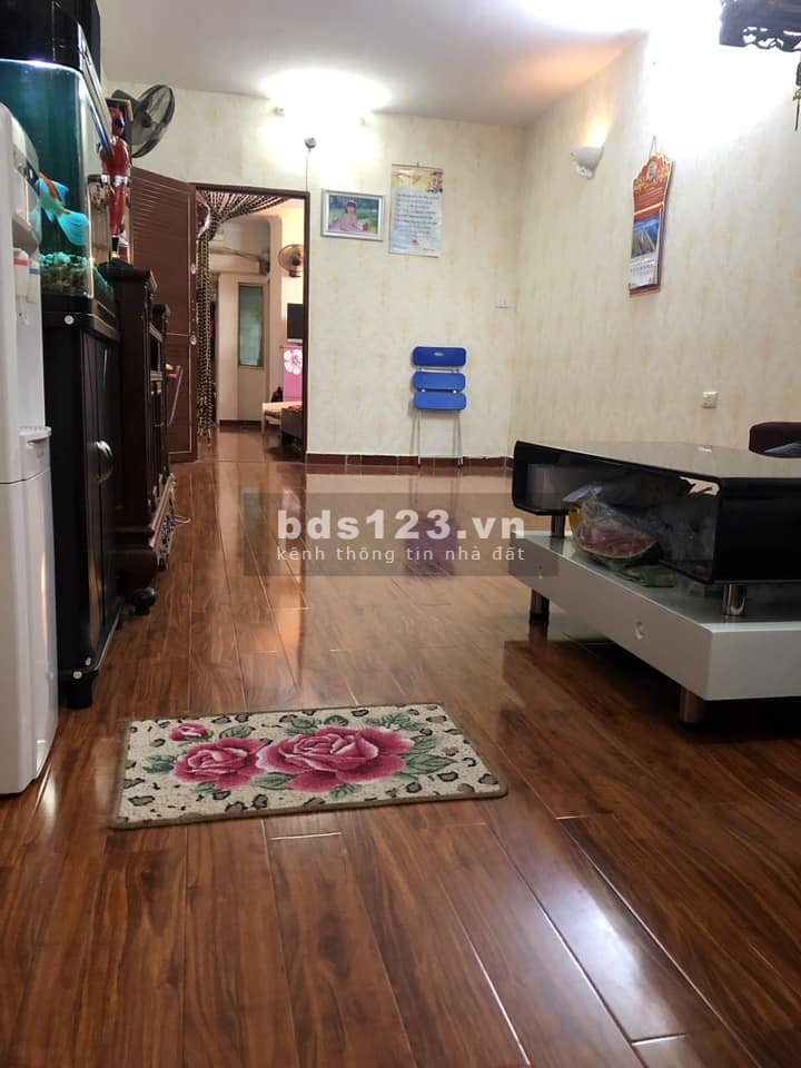 Cần bán gấp nhà Mặt phố Hoa Bằng giá 10.5 tỷ, 50m2, KD đông đúc
