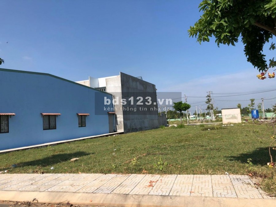 Em Có Lô Thổ Cư 100m2 Ngay Gần Chợ Bến Lức