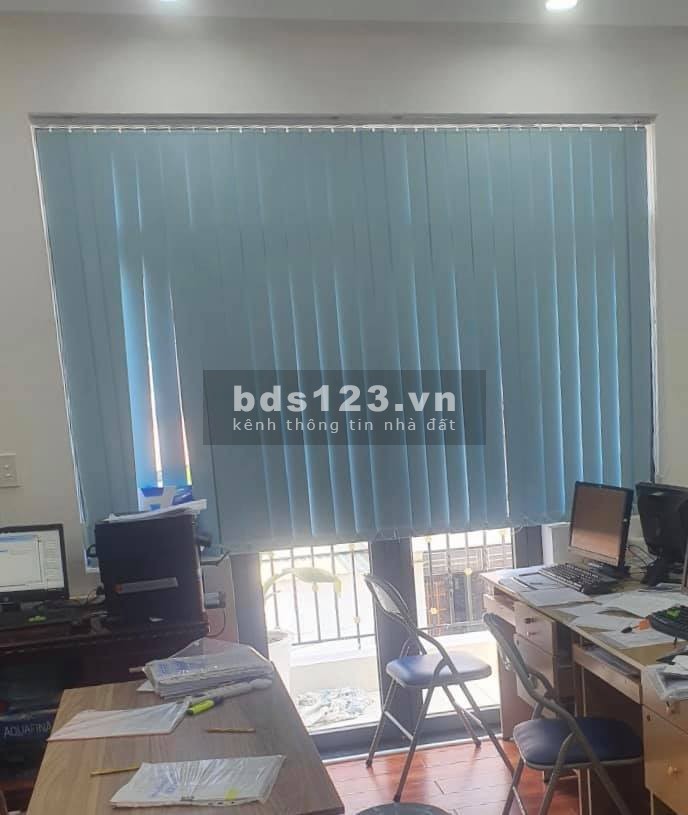 Nhà mặt tiền. Đ. Cây Keo Thủ Đức. 52 m2. Hẻm 5 m. Không ngập nước 5.7 tỷ TL.