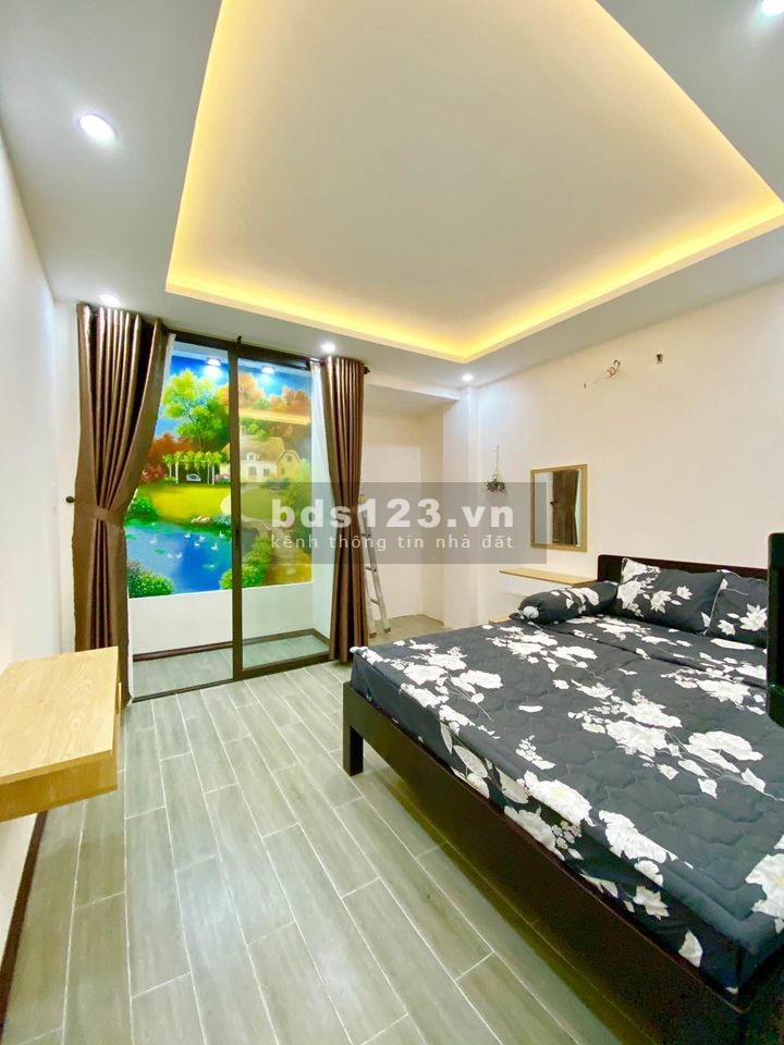 Bán nhà 2 tầng kiệt Hà Huy Tập sát bãi đậu oto