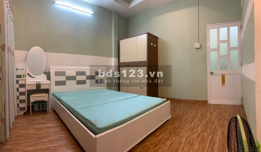 Nhà đẹp có chỗ đậu ôtô, Hoàng Văn Thụ, P.4, Tân Bình. 5,95 tỷ