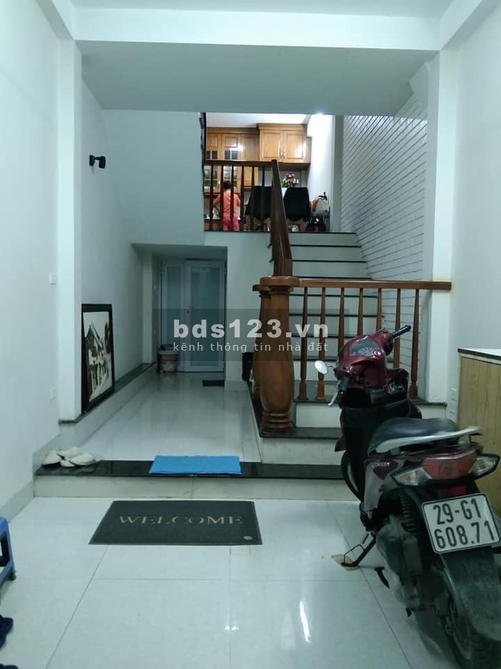 NHÀ NGỌC THỤY HIẾM NHỈNH 3 TỶ 40M2, 7 CHỖ ĐỖ CỬA TẶNG NỘI THẤT XỊN