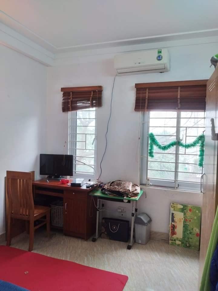 Bán Nhà Thanh Liệt 40m2, Gần Phố, Ô Tô Qua Nhà, Mặt Tiền 4m, Dân Chí Cao, Nhà Đẹp Ở Ngay