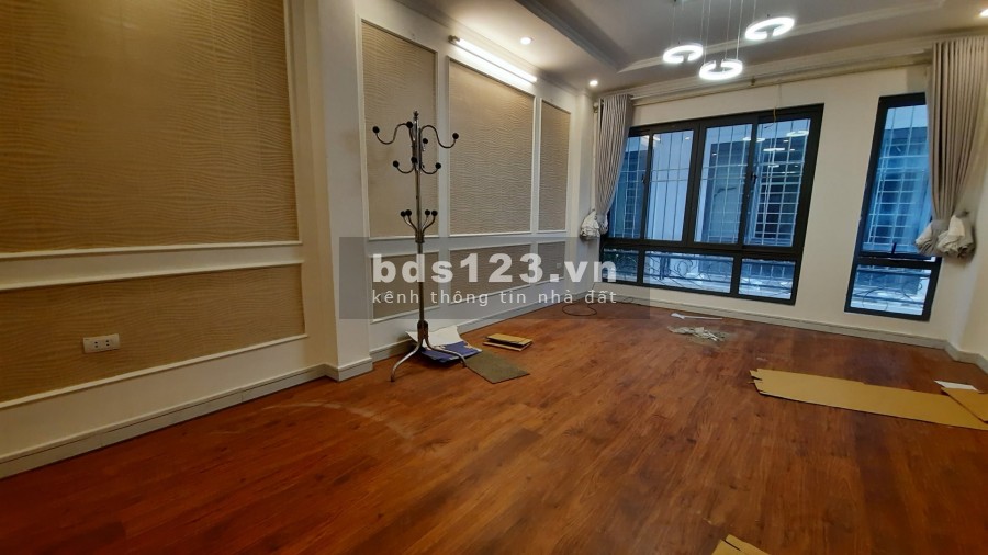 BÁN NHÀ NGHI TÀM dt 58M 5 TẦNG Ô TÔ ĐỖ CỔNG GIÁ 4.5 TỶ