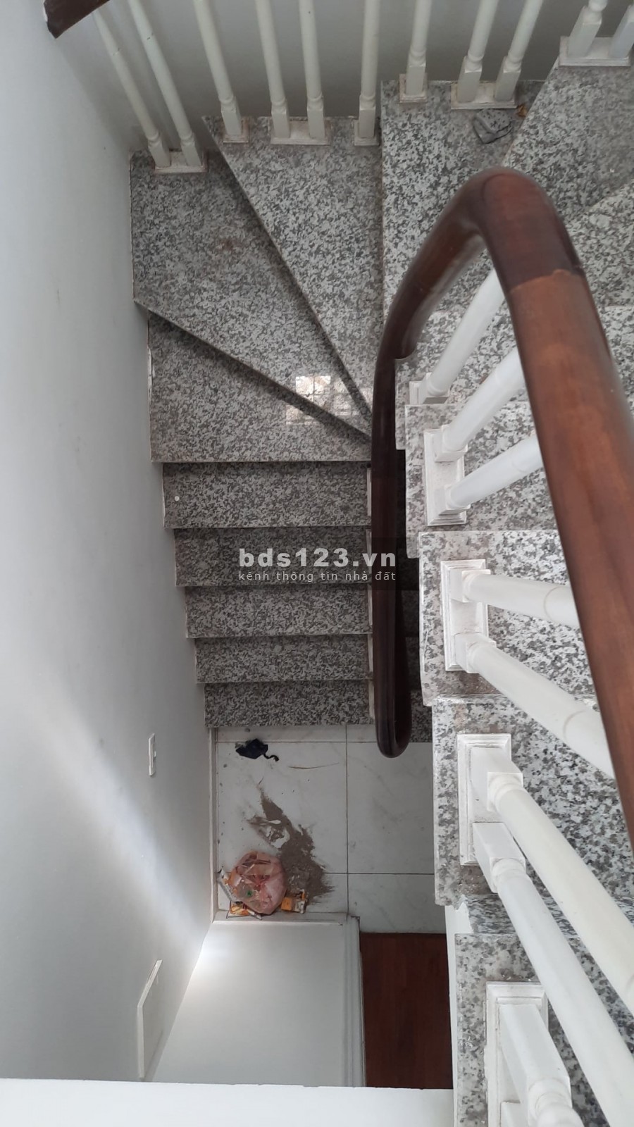 BÁN NHÀ NGHI TÀM dt 58M 5 TẦNG Ô TÔ ĐỖ CỔNG GIÁ 4.5 TỶ
