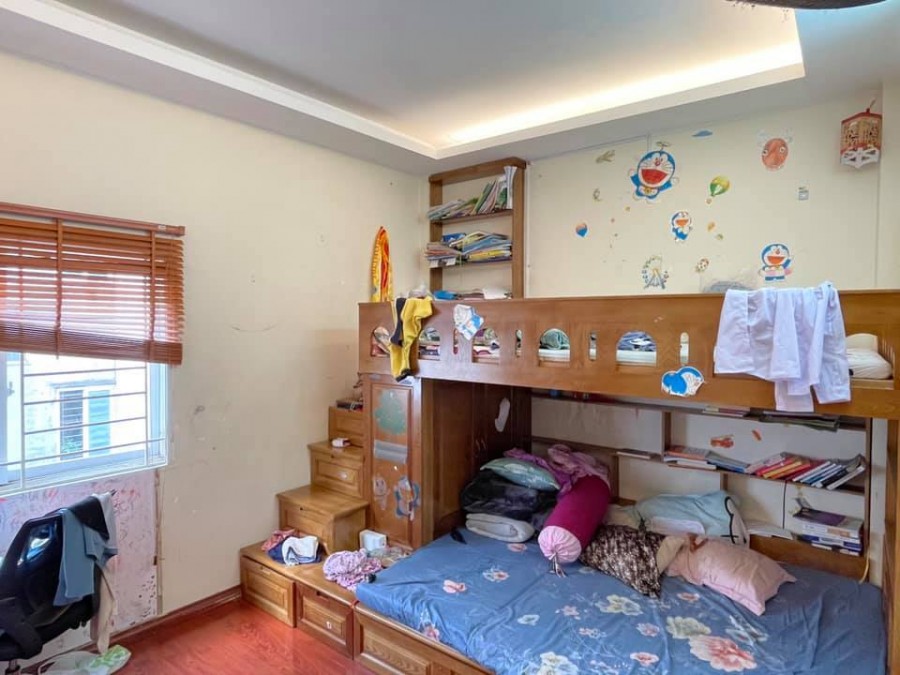 Bán Nhà 5 Tầng Quan Nhân, Thanh Xuân, Gần Phố, DT 50m2, 5 Ngủ. Chỉ 4,2 Tỷ.