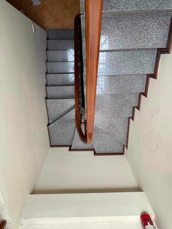 Bán Nhà 5 Tầng Quan Nhân, Thanh Xuân, Gần Phố, DT 50m2, 5 Ngủ. Chỉ 4,2 Tỷ.