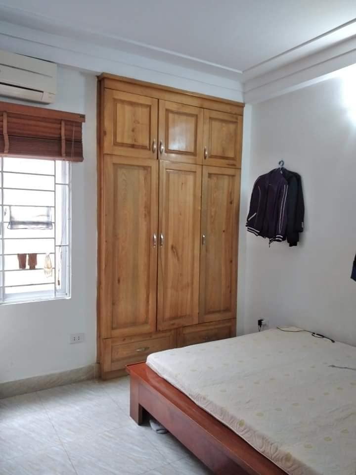 Bán Nhà Thanh Liệt 40m2, Gần Phố, Ô Tô Qua Nhà, Mặt Tiền 4m, Dân Chí Cao, Nhà Đẹp Ở Ngay