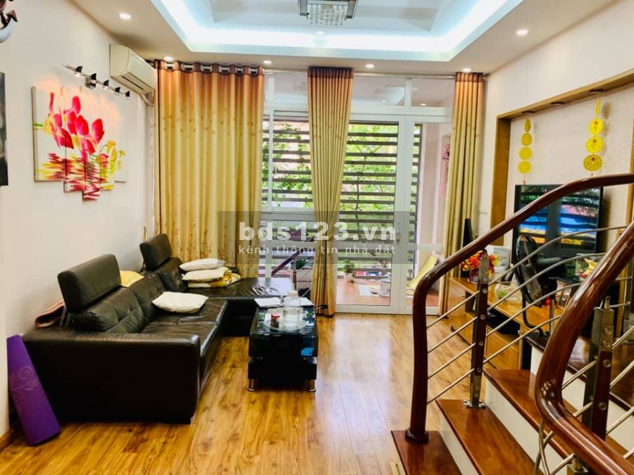 BÁN GẤP NHÀ NGUYỄN NGỌC VŨ MỚI ĐẸP 55M2x5T TẶNG NỘI THẤT, OTO 15M, CỰC HIẾM NHỈNH 4 TỶ