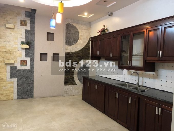 BÁN NHÀ RIÊNG 5 TẦNG SĐCC, DIỆN TÍCH 40M2, ĐỘI CẤN, BA ĐÌNH, NHỈNH 3 TỶ