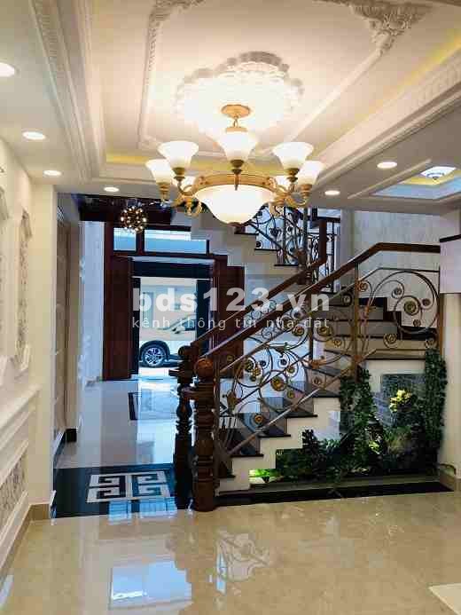 CHÍNH CHỦ BÁN GẤP NHÀ, 64m2, chỉ 3,45 tỷ, HXH Quang Trung, Phường 10.