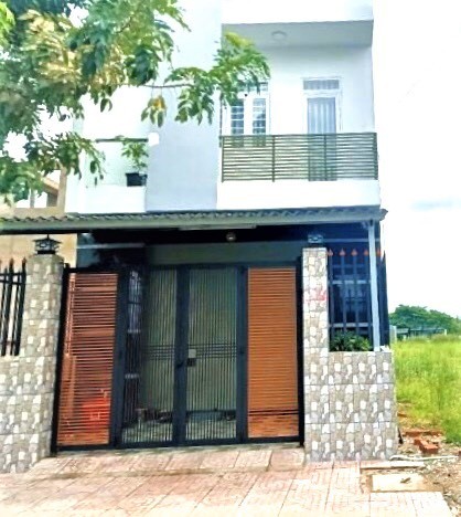 Nhà mặt tiền lớn, diện tích khủng 100m2, 1 trệt 1 lầu pháp lý minh bạch rõ ràng, sổ riêng