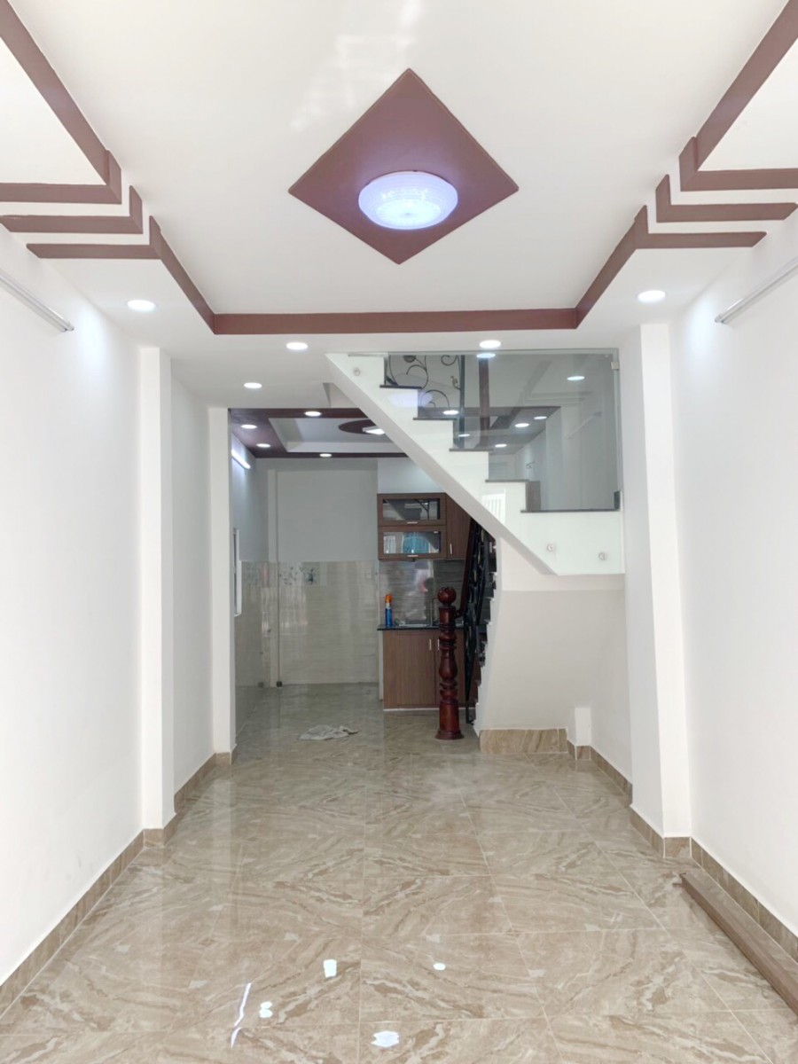 Nhà đẹp 2 lầu, ST, hẻm xe hơi đường Đặng Chất P2 Q8