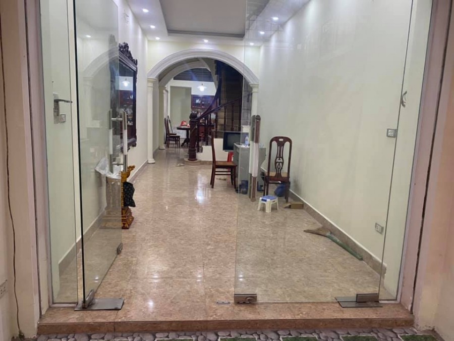 Bán nhà Hoàng Văn Thái, DT60m, 4T, ô tô tránh, Gara, kinh doanh, giá 5.55 tỷ