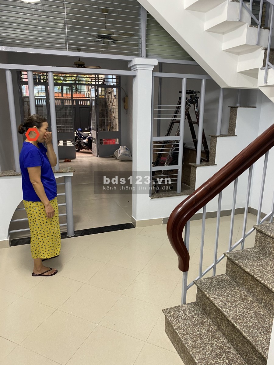 MT Phan Bội Châu 4x16m, trệt 3lầu, 6pn, 5wc. Siêu rẻ.