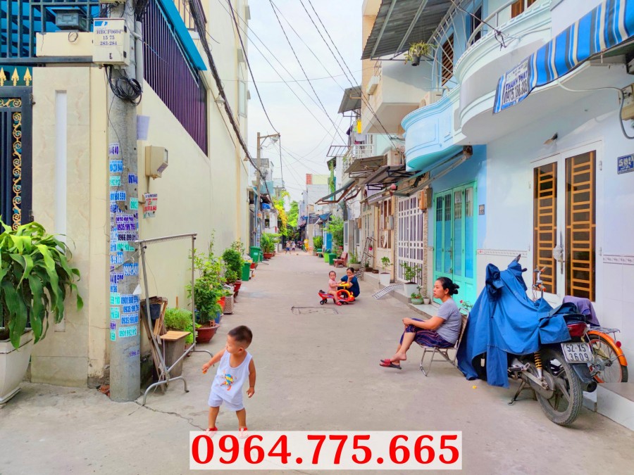 Bán nhà HẺM XE HƠI giá 2 tỷ 350 triệu- Khu Cân Nhơn Hoà Quôc Lộ 13