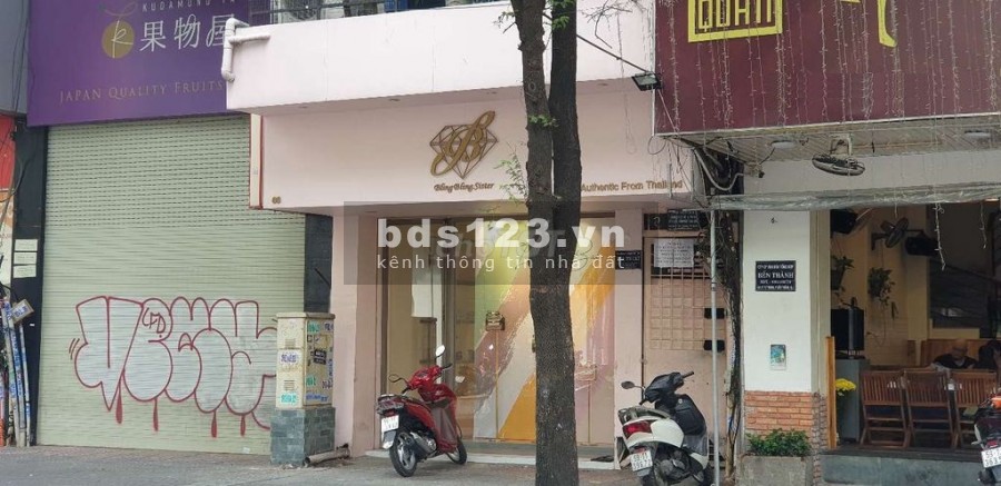 Cho thuê mặt bằng mặt tiền Đường Lý Tự Trọng, P.Bến Thành, Q1. DT: 4 x 20m