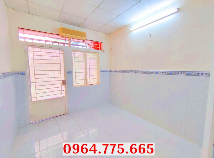 Bán nhà HẺM XE HƠI giá 2 tỷ 350 triệu- Khu Cân Nhơn Hoà Quôc Lộ 13
