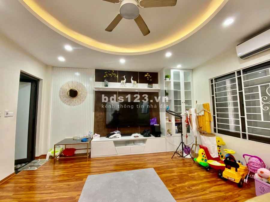 SIÊU PHẨM XÃ ĐÀN 34M2 X 5T, MT 5.1M, LÔ GÓC, ÔTÔ 10M, KINH DOANH, CHỈ 4.8 TỶ.