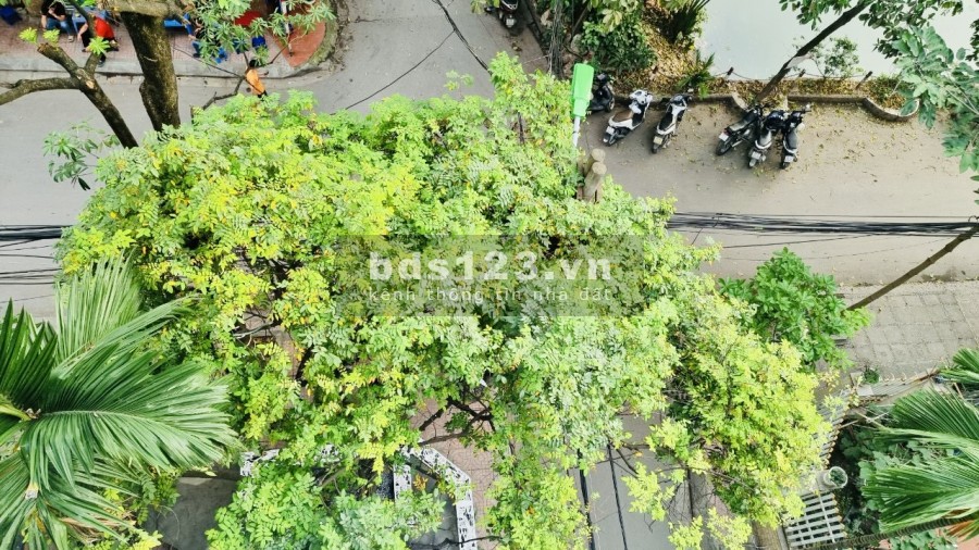 Cho thuê văn phòng số 42, ngõ 178 Giải Phóng, view hồ Phương Liệt