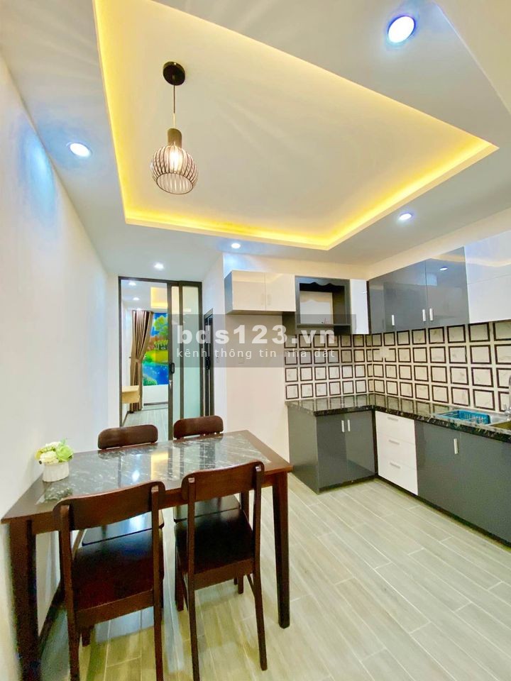 Bán nhà 2 tầng kiệt Hà Huy Tập sát bãi đậu oto