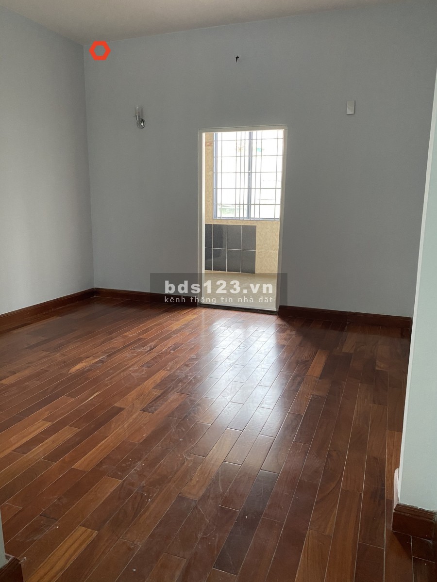 MT Phan Bội Châu 4x16m, trệt 3lầu, 6pn, 5wc. Siêu rẻ.