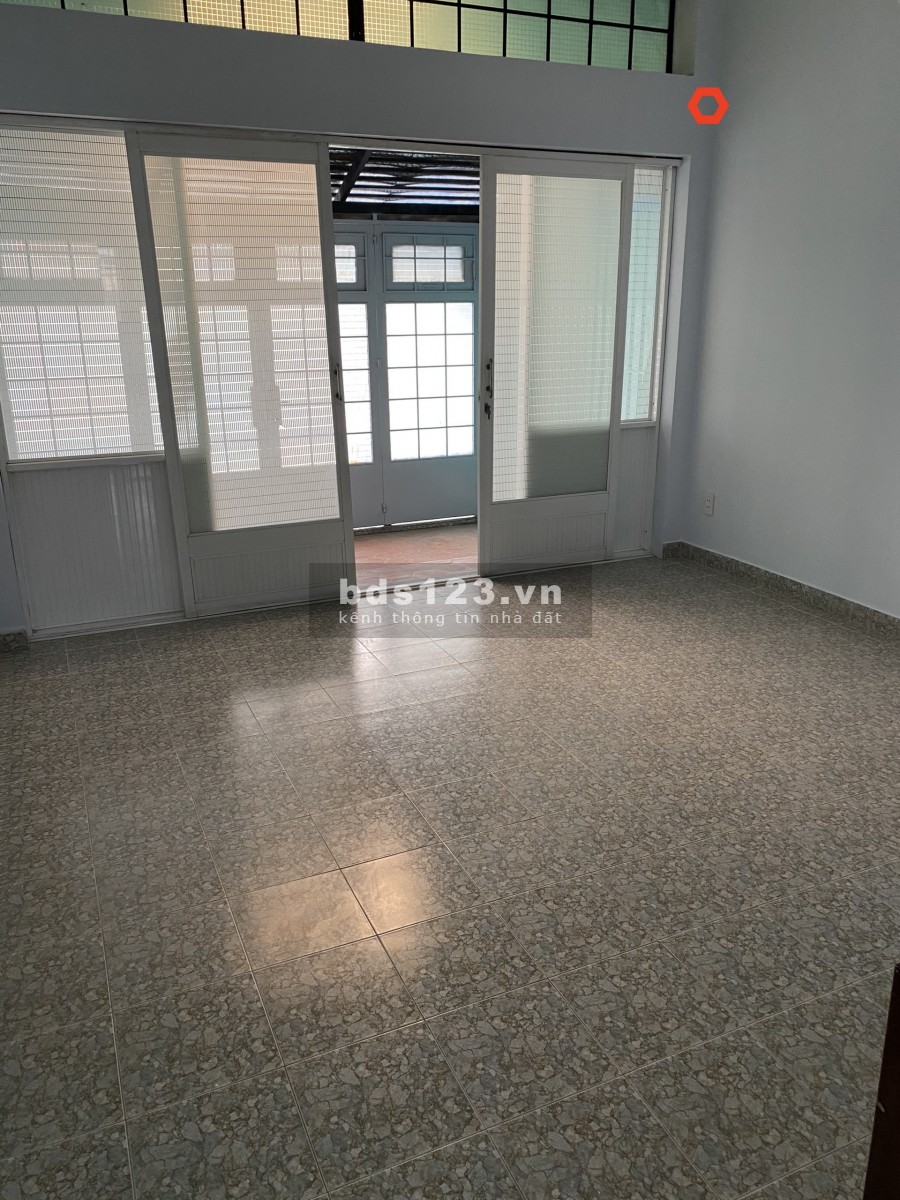 MT Phan Bội Châu 4x16m, trệt 3lầu, 6pn, 5wc. Siêu rẻ.