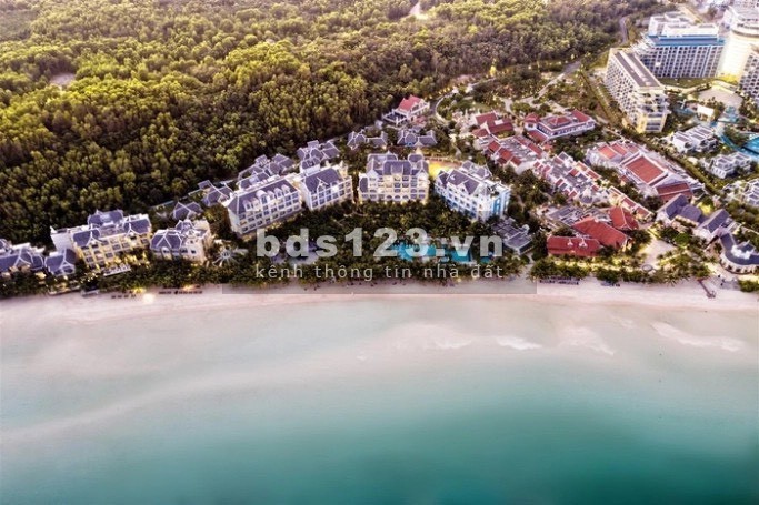 Bán lô đất 120m2, ngay khu dân cư đông đúc, gần sân bay Quốc tế, Phú Quốc