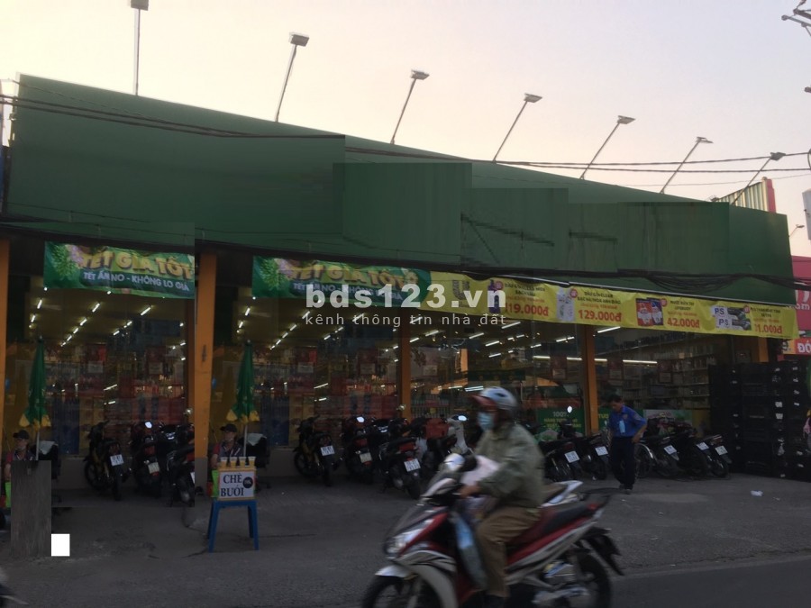 Mặt Tiền Đường Hàm Nghi. DT: 24 x 20 - khu đắc địa