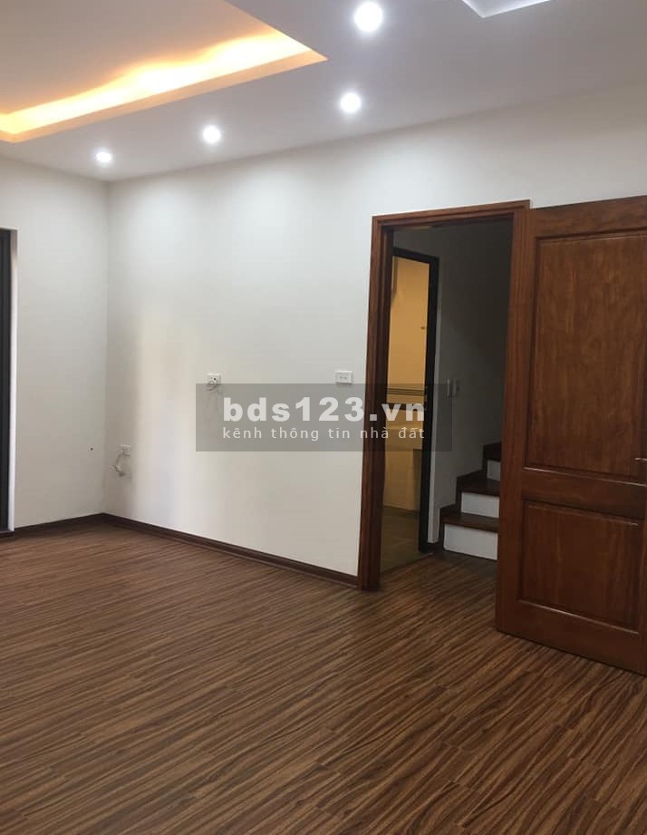 Cần bán trong tháng nhà phố Bạch Mai, 55m2, 5 tầng, ngõ ô tô, kinh doanh chỉ 4.1 tỷ