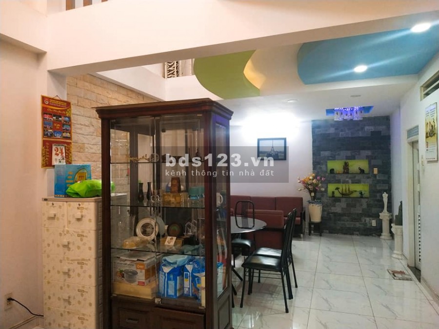 Bán nhà Quận 10 giá rẻ dưới 6 tỷ, 40m2, 4 tầng, 3PN