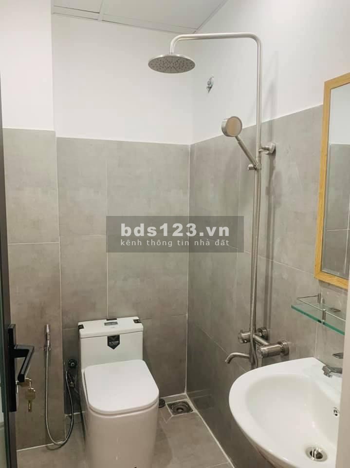 Bán nhà 2 tầng kiệt Hà Huy Tập sát bãi đậu oto