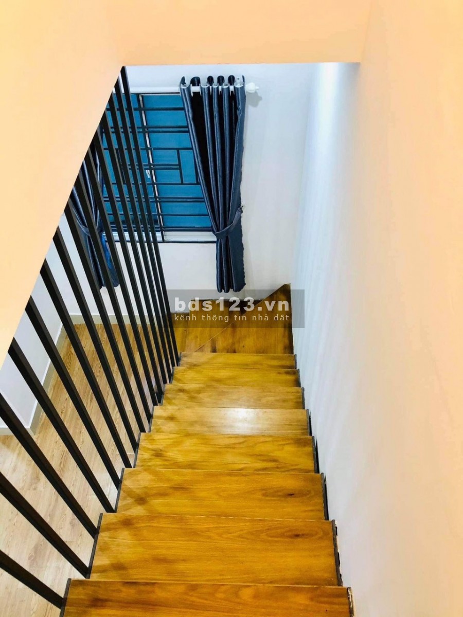 Cần bán nhà 2 tầng trung tâm thành phố kiệt Trưng Nữ Vương, Hải Châu giá rẻ