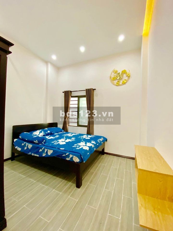 Bán nhà 2 tầng kiệt Hà Huy Tập sát bãi đậu oto