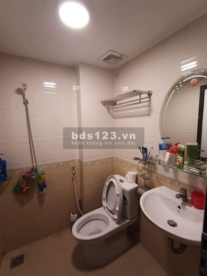 Phố Cát Linh,Gần ô tô, DT 38m2 X 5T, giá 5.8 tỷ