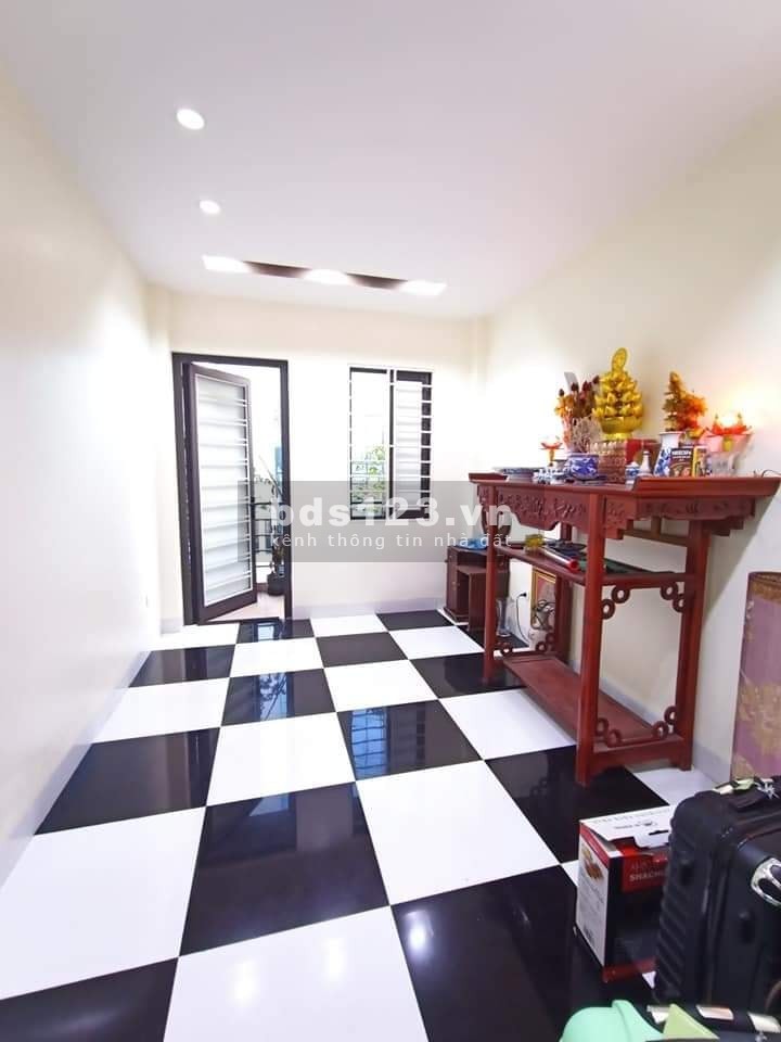 Phố Cát Linh,Gần ô tô, DT 38m2 X 5T, giá 5.8 tỷ