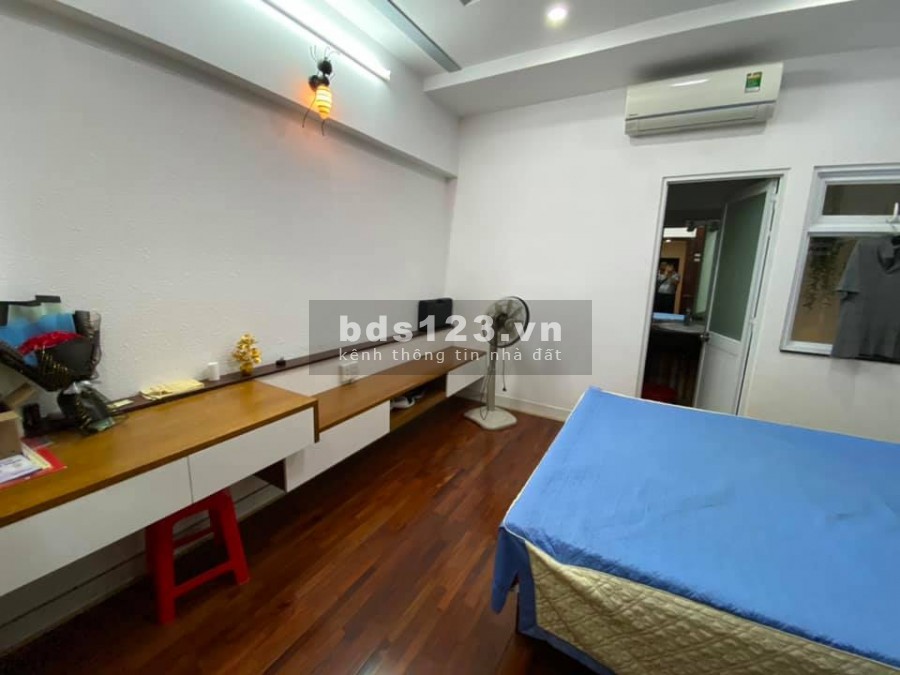 Bán nhà Hoàng Sa 58m2 4 PN sát hẻm xe tải giá 6.3 tỷ TL