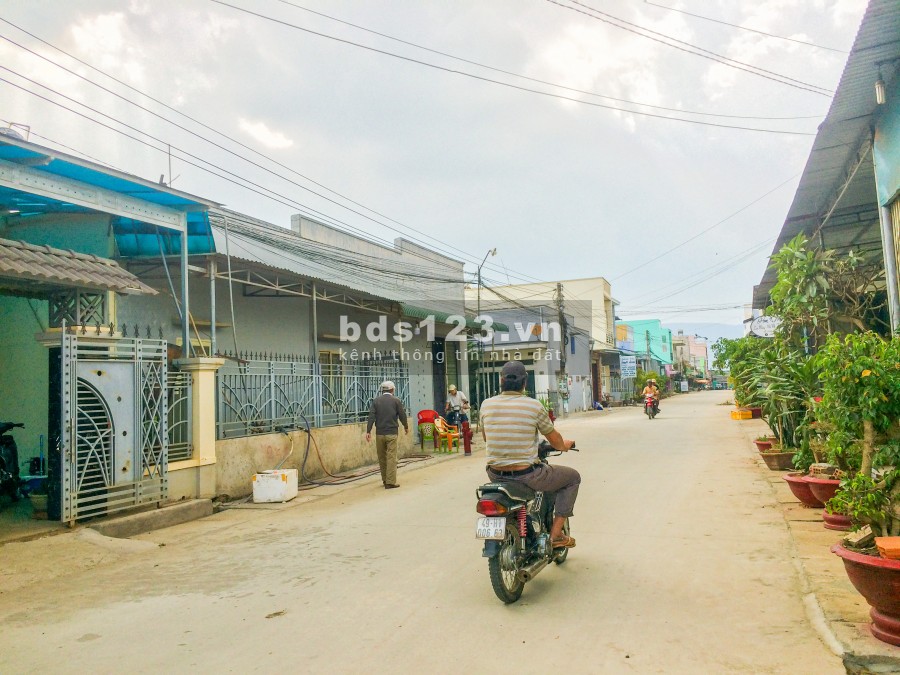 Nhà Phố ven TP Đà Lạt, Giá cực rẻ, rộng rãi thoải mái